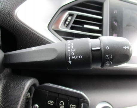 308 1.2 PURETECH 110CH S&S ACTIVE BUSINESS