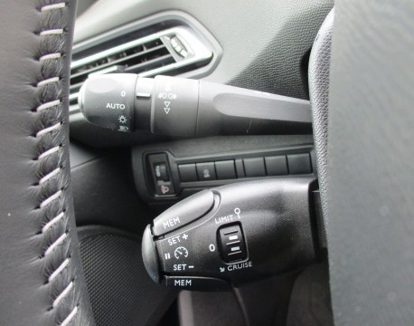 308 1.2 PURETECH 110CH S&S ACTIVE BUSINESS