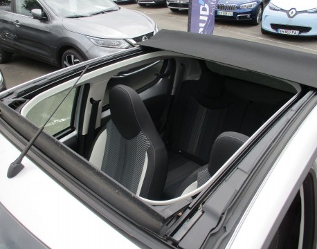 108 1.2 PURETECH 82CH ALLURE TOIT OUVRANT 5P