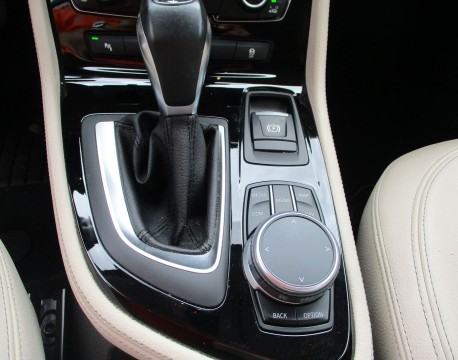 SERIE 2 ACTIVETOURER (F45) 218DA 150CH LUXURY