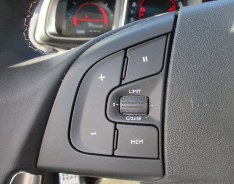 DS5 BLUEHDI 180CH PERFORMANCE LINE S&S EAT6