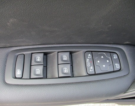 MEGANE IV 1.5 BLUE DCI 115CH INTENS EDC + OPTIONS