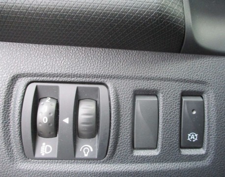 CLIO IV ESTATE 1.5 DCI 75CH ENERGY LIMITED