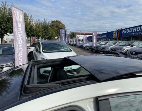 CLASSE A (W176) 180 D WHITEART EDITION 7G-DCT 110CH