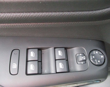 C5 AIRCROSS BLUEHDI 130CH S&S SHINE