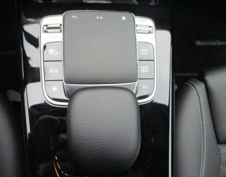 CLASSE A 180 D 116CH BUSINESS LINE 7G-DCT