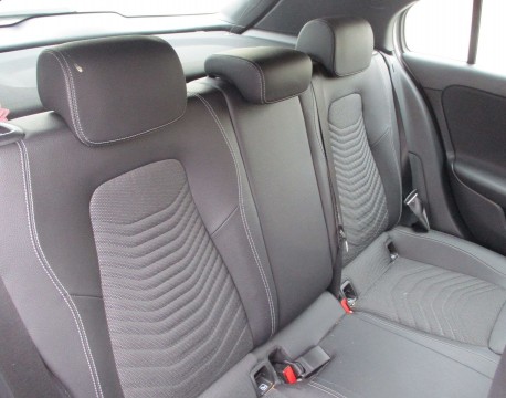 CLASSE A 180 D 116CH BUSINESS LINE 7G-DCT