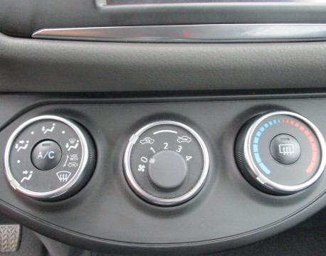 YARIS 69 VVT-I FRANCE BUSINESS 5P