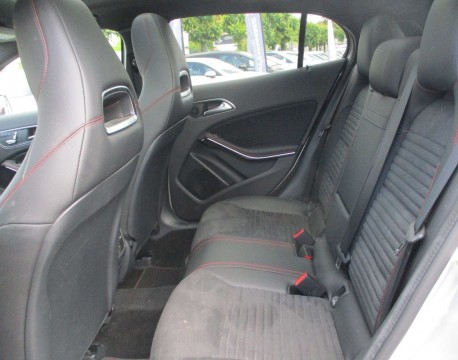 CLASSE GLA (X156) 250 FASCINATION 7G-DCT 211CH