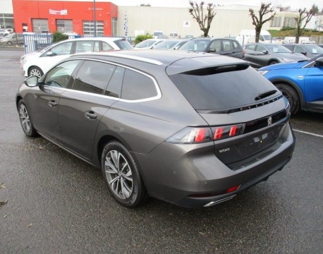 508 SW BLUEHDI 130CH S&S ALLURE EAT8 + OPTIONS