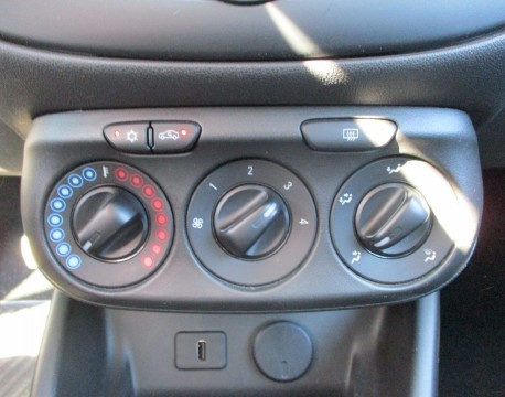 CORSA 1.4 90CH EDITION 5P