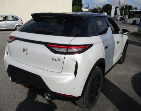 DS 3 CROSSBACK PURETECH 155CH LA PREMIERE BVA8