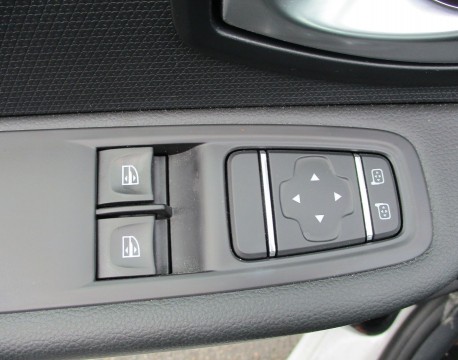 CLIO IV ESTATE 1.5 DCI 90CH ENERGY BUSINESS 82G