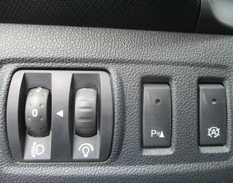 CLIO IV ESTATE 1.5 DCI 90CH ENERGY BUSINESS 82G