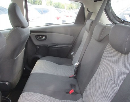 YARIS 100H DYNAMIC BUSINESS 5P HYB