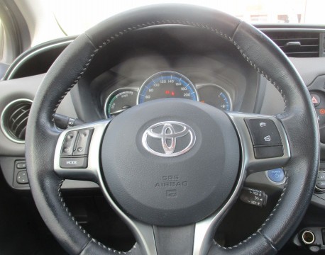 YARIS 100H DYNAMIC BUSINESS 5P HYB