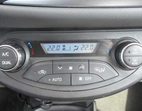 YARIS 100H DYNAMIC BUSINESS 5P HYB