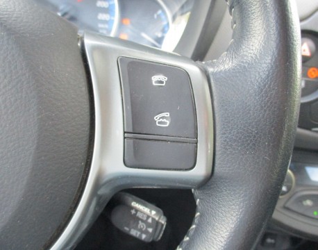 YARIS 100H DYNAMIC BUSINESS 5P HYB