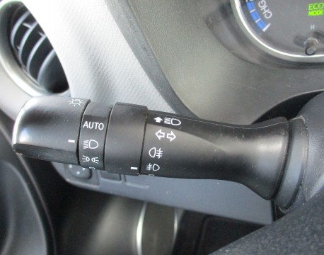 YARIS 100H DYNAMIC BUSINESS 5P HYB