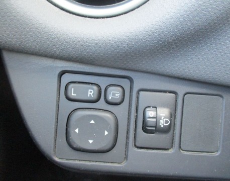 YARIS 100H DYNAMIC BUSINESS 5P HYB