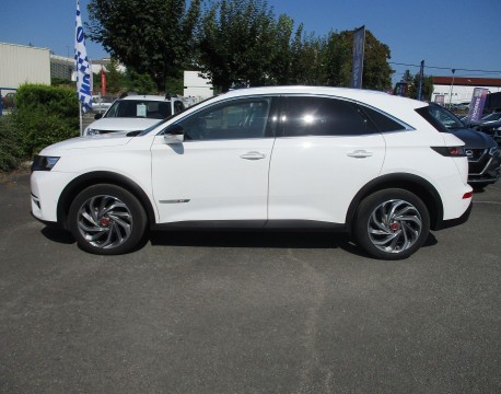 DS 7 CROSSBACK BLUEHDI 130CH DRIVE EFFICIENCY PERFORMANCE LINE AUTOMATIQUE 100G