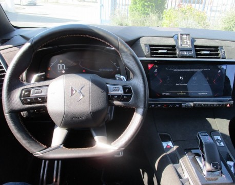 DS 7 CROSSBACK BLUEHDI 130CH DRIVE EFFICIENCY PERFORMANCE LINE AUTOMATIQUE 100G