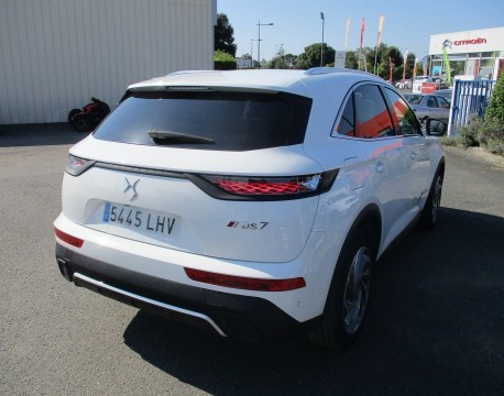 DS 7 CROSSBACK BLUEHDI 130CH DRIVE EFFICIENCY PERFORMANCE LINE AUTOMATIQUE 100G