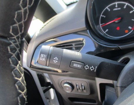 CORSA 1.4 90CH EDITION 5P