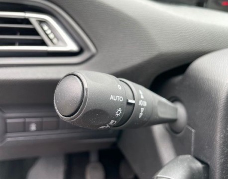 308 1.2 PURETECH 110CH S&S ACTIVE BUSINESS