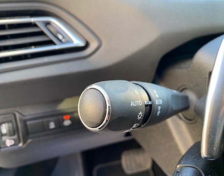 308 SW 1.2 PURETECH 130CH E6.C S&S ALLURE EAT8