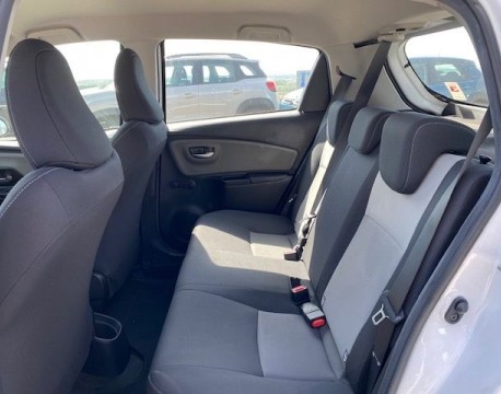 YARIS 70 VVT-I LINEA LUNA