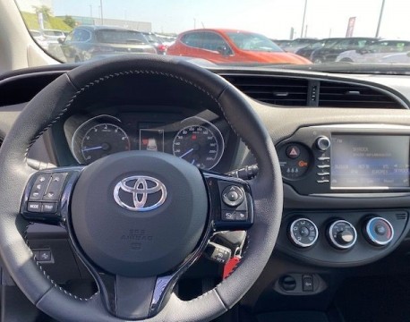 YARIS 70 VVT-I LINEA LUNA