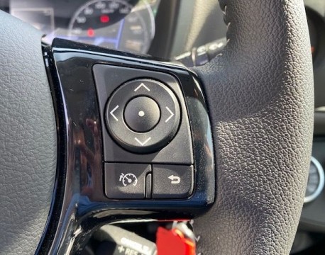 YARIS 70 VVT-I LINEA LUNA