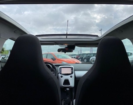 108 1.2 PURETECH 82CH ROLAND GARROS 5P