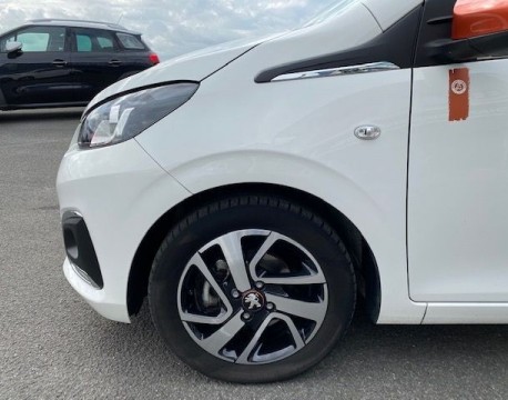 108 1.2 PURETECH 82CH ROLAND GARROS 5P