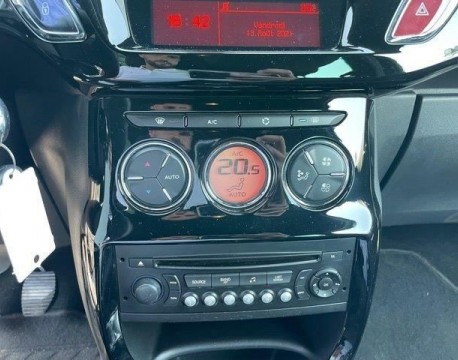 DS3 1.6 E-HDI90 AIRDREAM SO CHIC