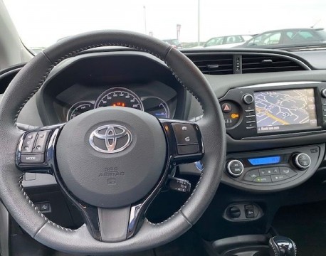 YARIS 100H FRANCE BUSINESS 5P