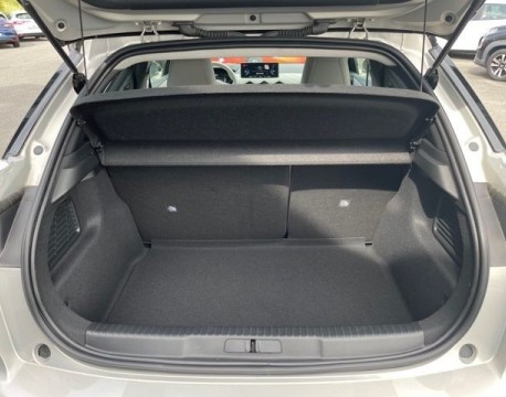 DS 3 CROSSBACK E-TENSE LA PREMIERE 136CH