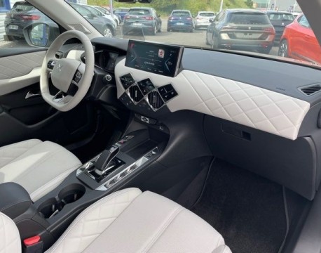 DS 3 CROSSBACK E-TENSE LA PREMIERE 136CH