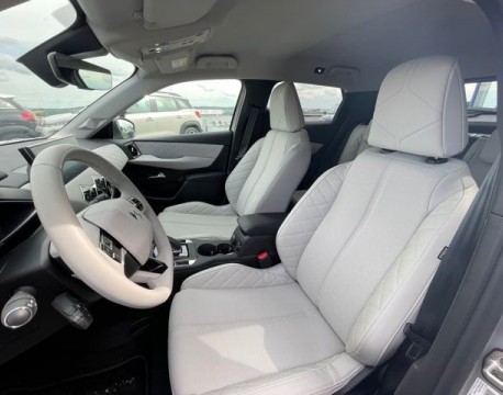 DS 3 CROSSBACK E-TENSE LA PREMIERE 136CH