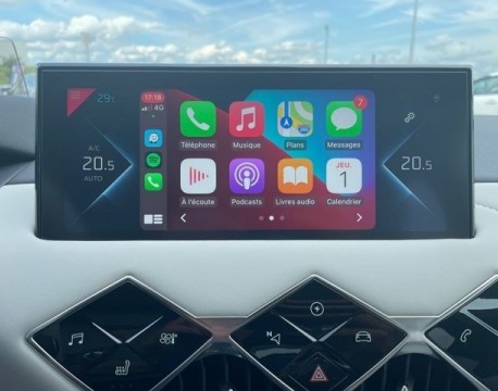 DS 3 CROSSBACK E-TENSE LA PREMIERE 136CH