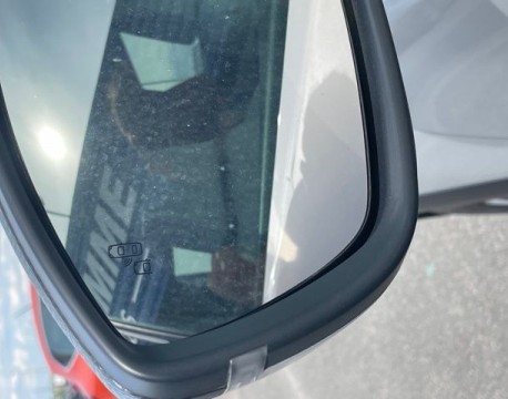 DS 3 CROSSBACK E-TENSE LA PREMIERE 136CH